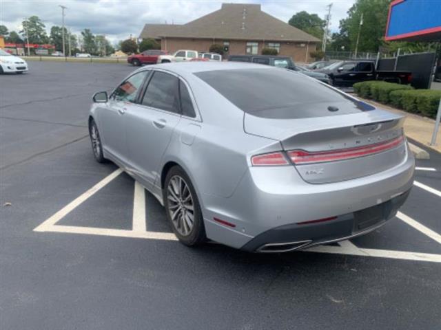 2018 MKZ image 6