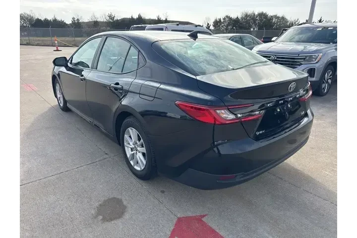 $26597 : Toyota Camry 2025 SE 4dr Sed image 5