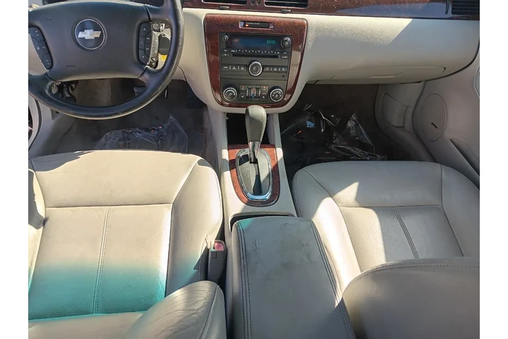 2007 Impala LT image 10