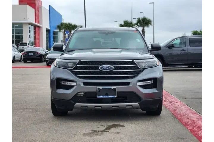 $26791 : Ford Explorer 2023 XLT 4dr S image 2