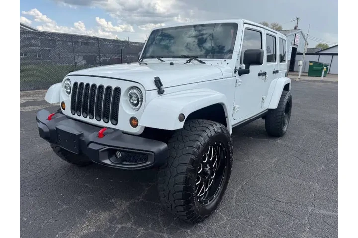 $16499 : 2013 Wrangler Unlimited Sahara image 4