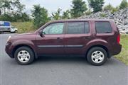 $12998 : PRE-OWNED 2015 HONDA PILOT LX thumbnail