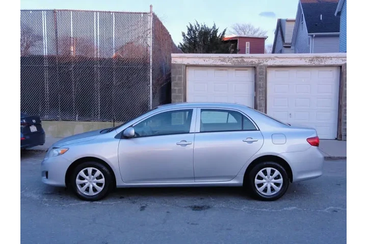 $8950 : 2010 Corolla LE image 7