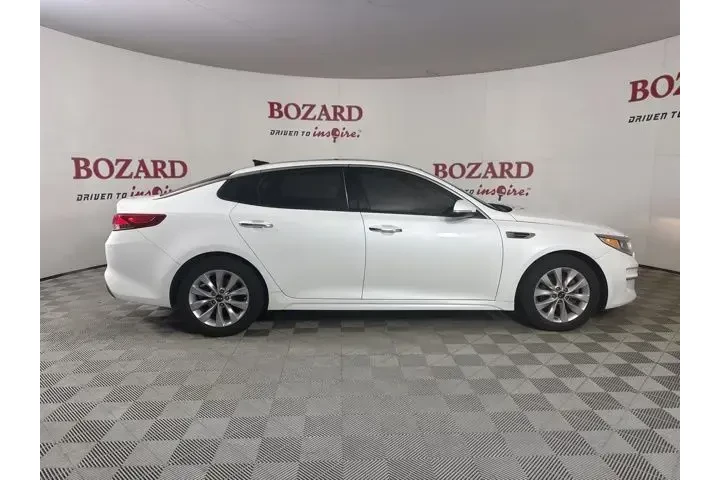 $10750 : Kia Optima 2018 EX 4dr Sedan image 9