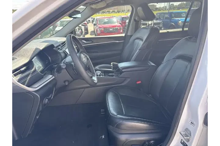 $26991 : Jeep Grand Cherokee L 2023 4 image 9