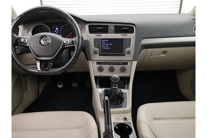 $16998 : Volkswagen Golf 2017 TSI Wol image 9