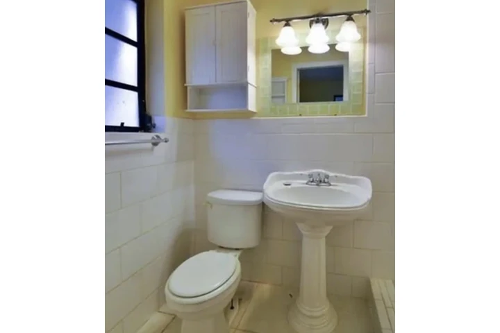 $1200 : Hermosa casa de 3 habitaciones image 6