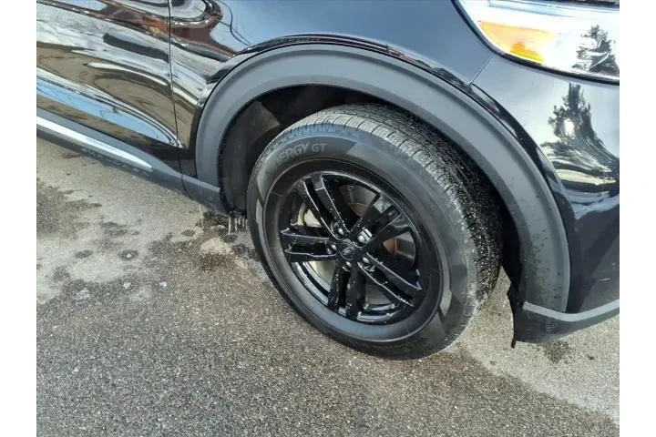 $28980 : Ford Explorer 2023 AWD XLT 4 image 5