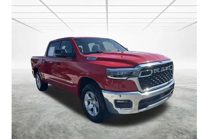 $30359 : Ram 1500 2025 4x4 Big Horn 4 image 2