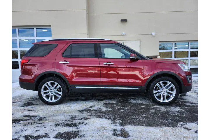 $11843 : Ford Explorer 2016 AWD Limit image 2