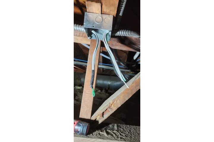 Técnico Electrecista image 3