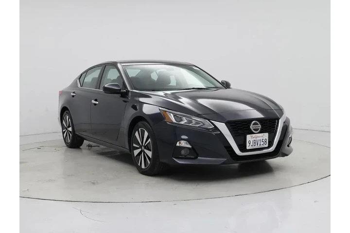 $17998 : Nissan Altima 2019 2.5 SV 4d image 1