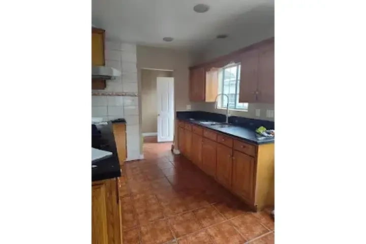 HERMOSA CASA EN SOUTHGATE image 4