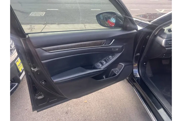 $15999 : 2018 Accord EX-L image 8