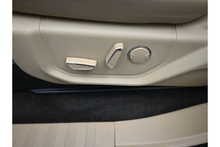 $33991 : Ford F-150 2018 4x4 Lariat 4 image 8