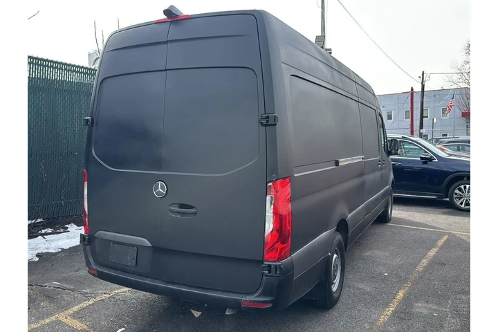 $30490 : Mercedes-Benz Sprinter 2021 image 8
