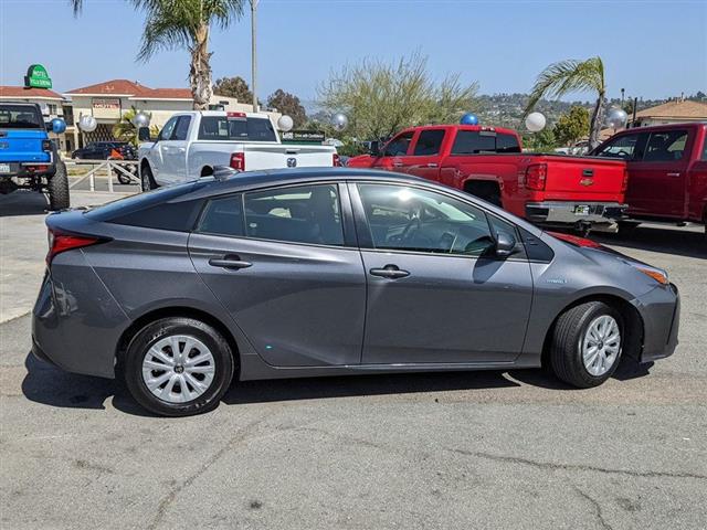 $20995 : 2022 Prius image 7