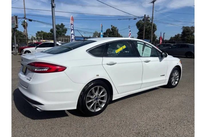 $12999 : 2017 Fusion Hybrid SE image 7