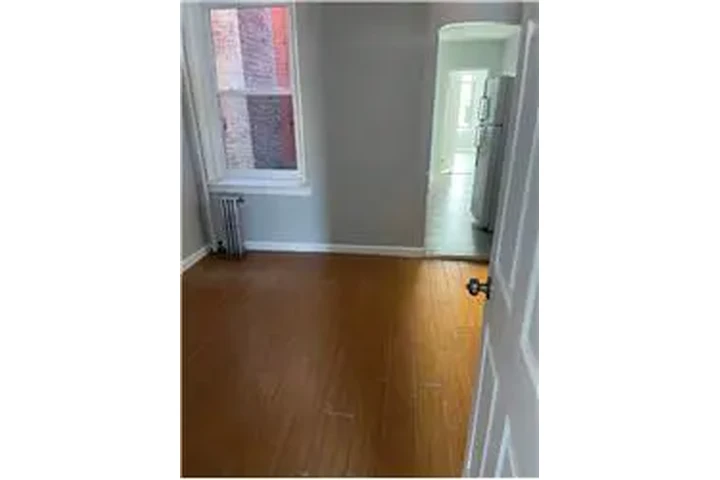 $3200 : Rental property with 3 bedro image 3