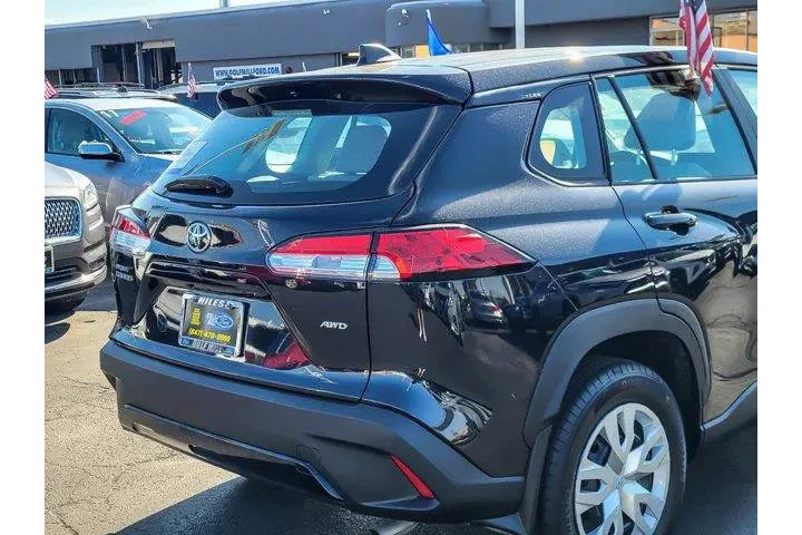 $32852 : Toyota Corolla Cross 2025 AW image 7