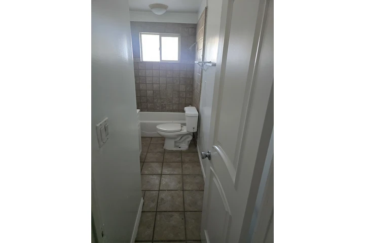 $3200 : Se Renta Casa image 6