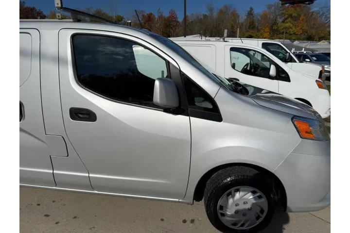 $8995 : 2020 NV200 SV image 5