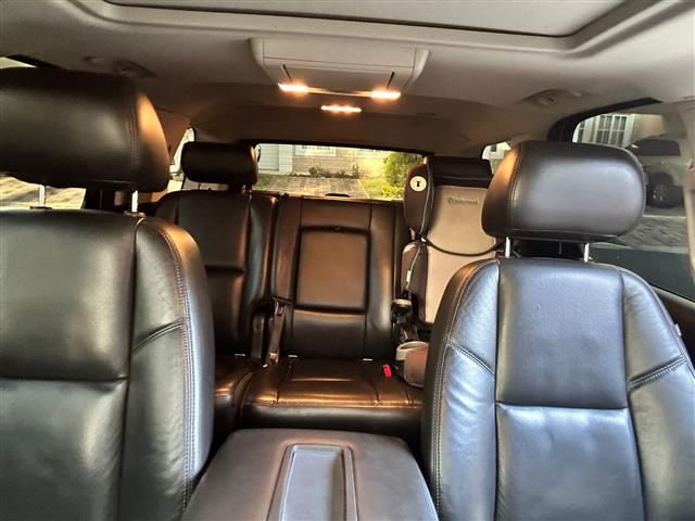 $120000 : Chevrolet TAHOE LTZ 2010 image 4