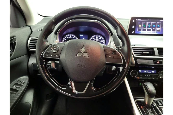 $14998 : Mitsubishi Eclipse Cross 201 image 10