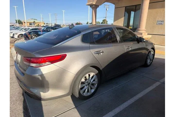 $11938 : Kia Optima 2016 EX 4dr Sedan image 5
