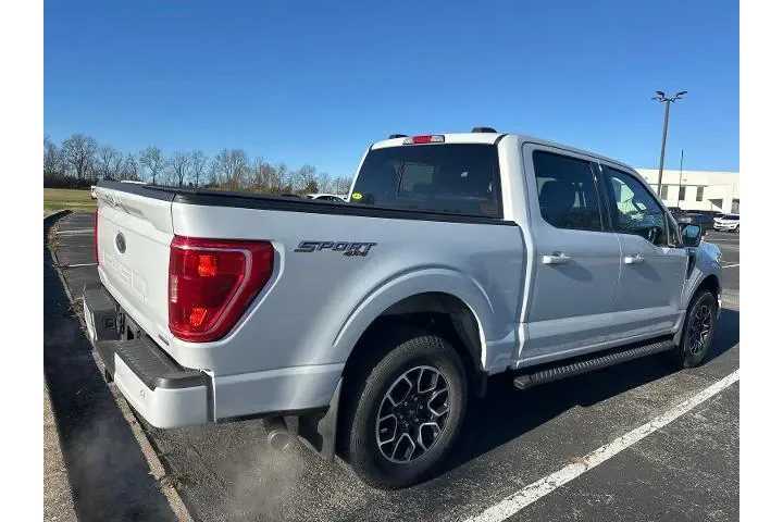 $37000 : Ford F-150 2022 4x4 XLT 4dr image 8