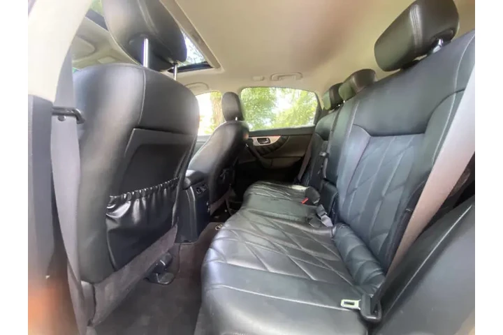 $7999 : 2010 FX35 image 7