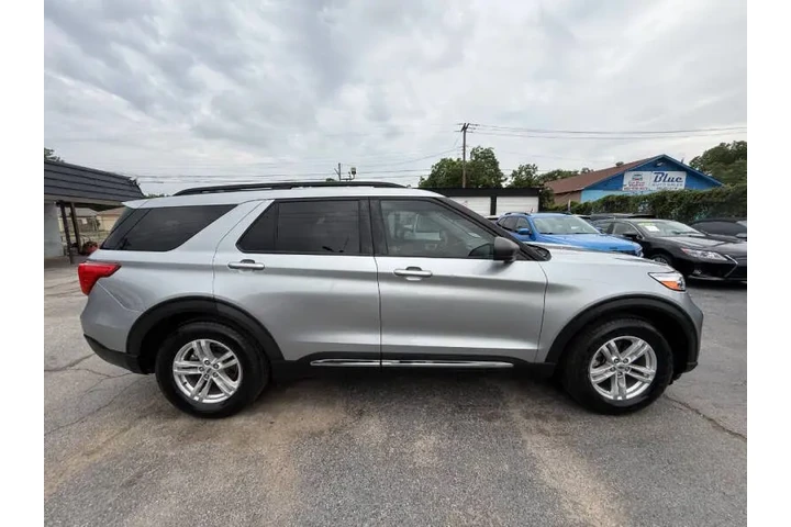 $22999 : 2022 Explorer XLT image 6