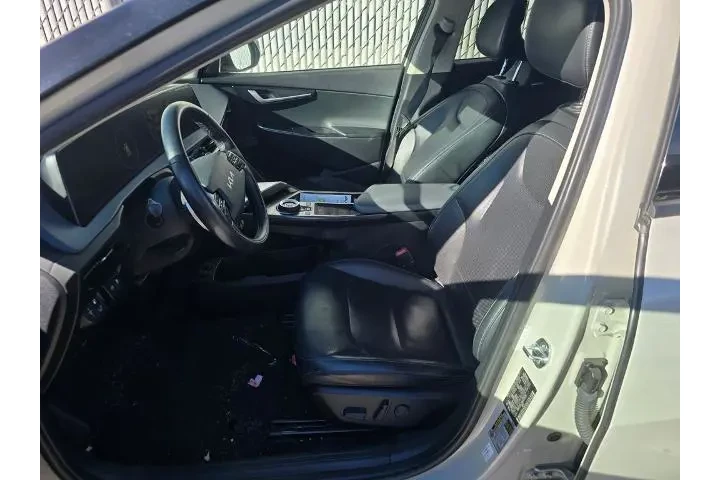 $19400 : Kia EV6 2022 AWD Wind 4dr Cr image 9