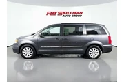 $9975 : Chrysler Town and Country 20 thumbnail