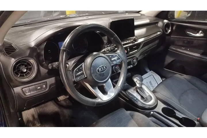 $14448 : Kia Forte 2019 S 4dr Sedan image 5