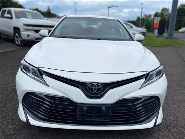 $15900 : 2018 TOYOTA CAMRY2018 TOYOTA image 3