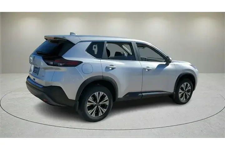 $19957 : Nissan Rogue 2022 SV 4dr Cro image 8