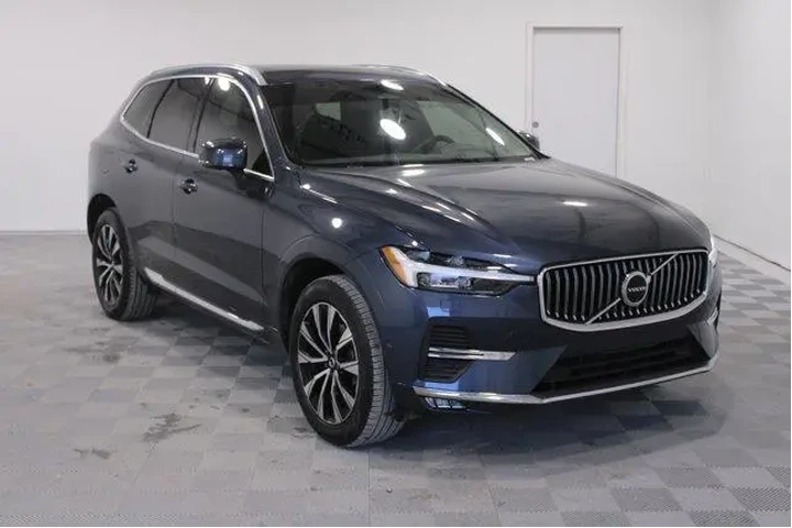 $29959 : Volvo XC60 2023 AWD B5 Plus image 1