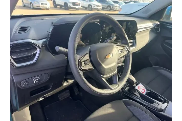 $24999 : Chevrolet Trailblazer 2025 4 image 10