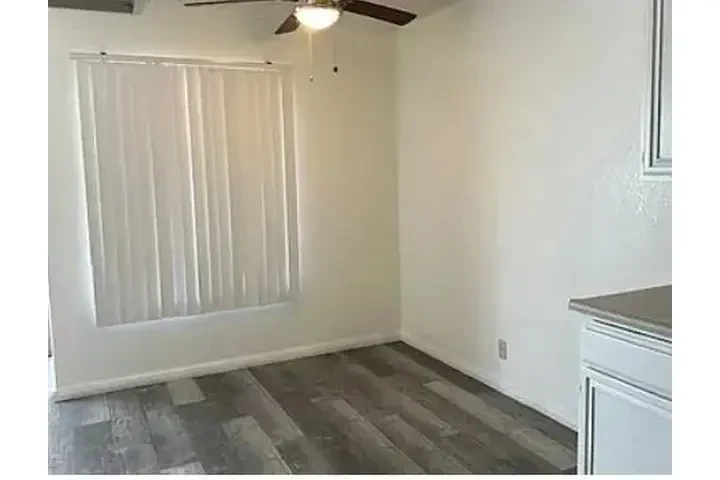 FALLBROOK APARTAMENTO image 1