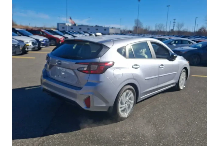 $23995 : Subaru Impreza 2024 AWD Base image 5