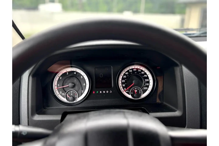 $21995 : 2015 RAM 1500 image 9