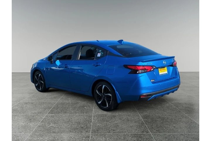 $19900 : Nissan Versa 2023 SR 4dr Sed image 3