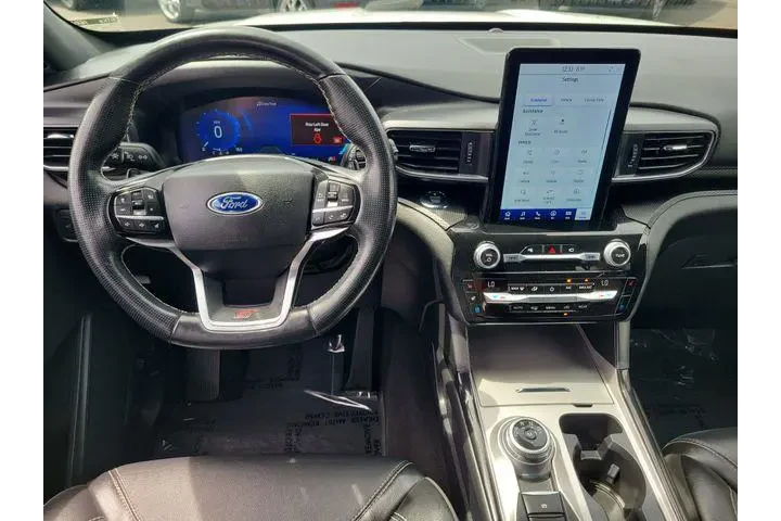 $33225 : Ford Explorer 2021 AWD ST 4d image 4