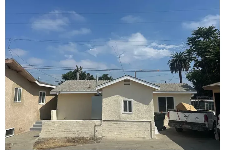 $1350 : Hermosa casa🏠en Maywood 🏠 image 1