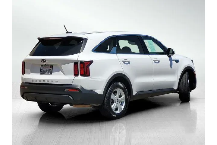 $16803 : Kia Sorento 2021 LX 4dr SUV image 4