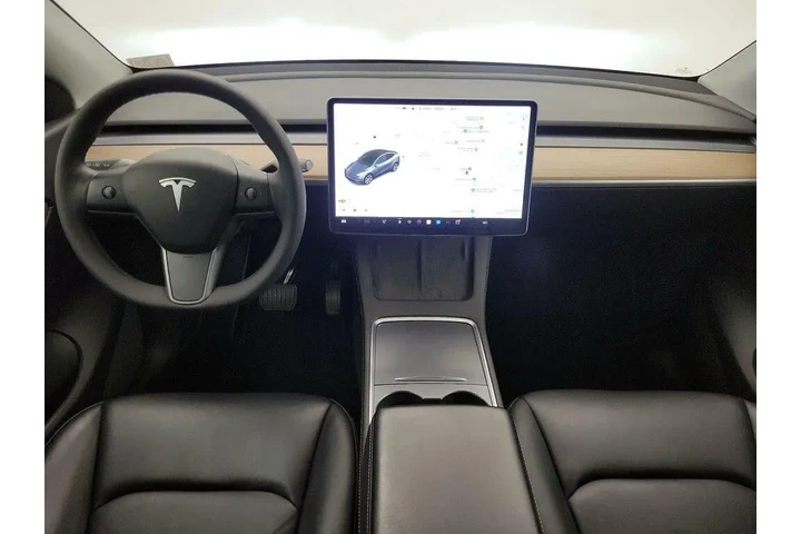 $32998 : Tesla Model Y 2022 AWD Long image 9