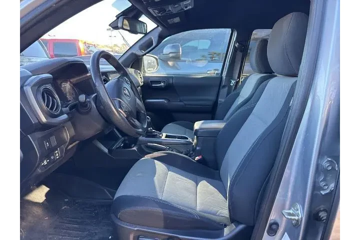 $34645 : Toyota Tacoma 2020 4x4 TRD P image 7