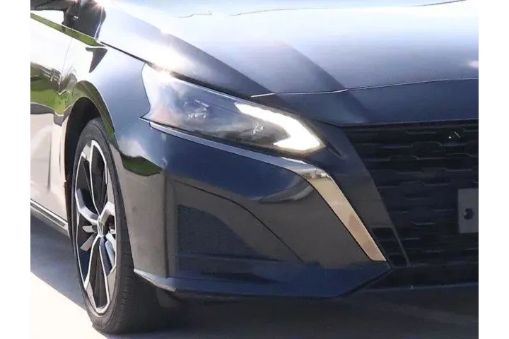 $23588 : Nissan Altima 2024 2.5 SR 4d image 7