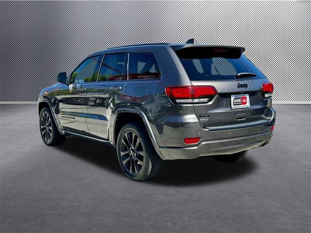 $25147 : 2018 Grand Cherokee Altitude image 5